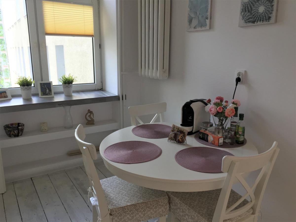 Fiesta Apartament วอร์ซอ ภายนอก รูปภาพ