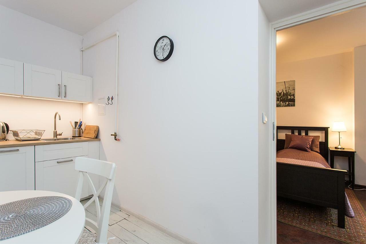 Fiesta Apartament วอร์ซอ ภายนอก รูปภาพ